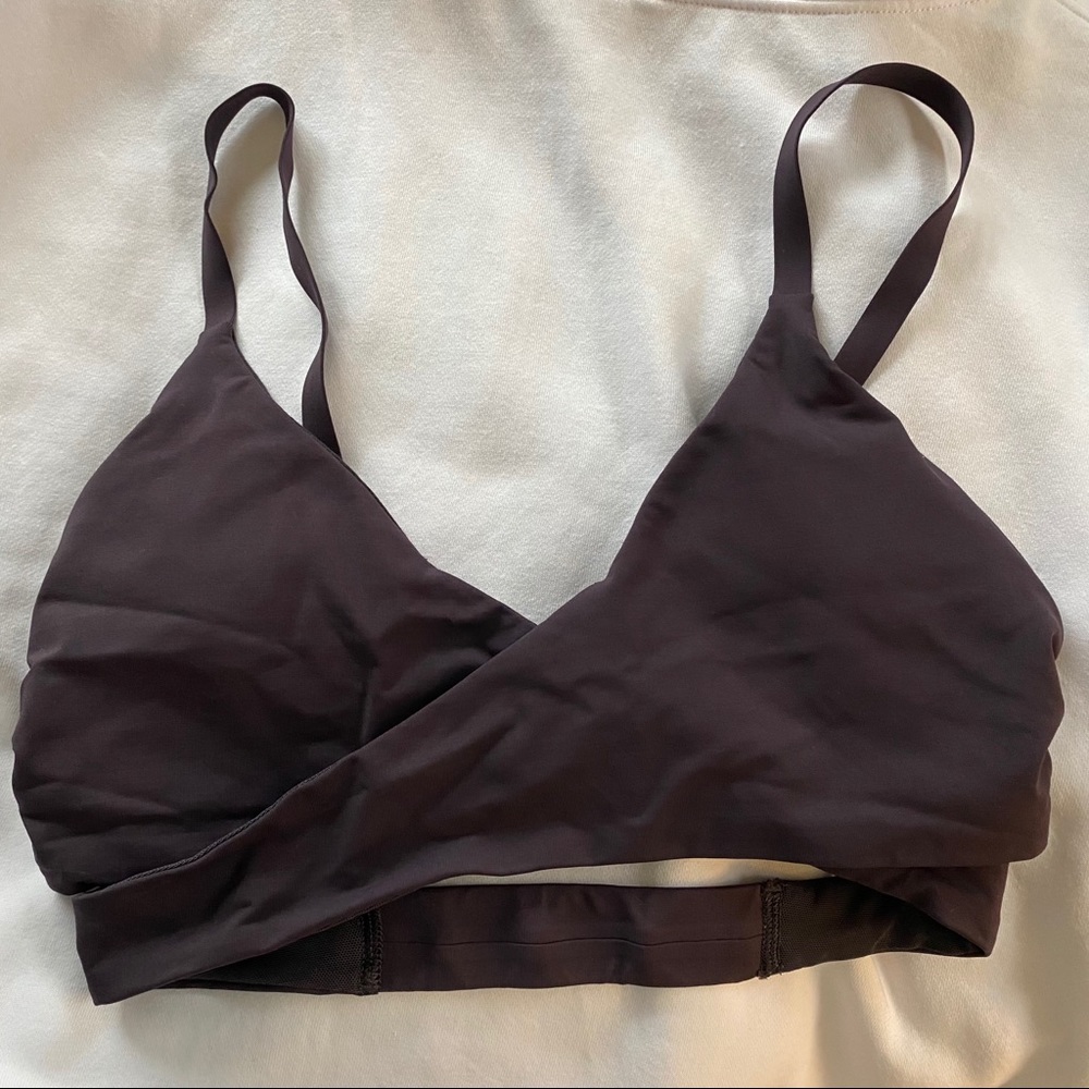 lululemon | purple Wrap It Up bra sz 8
